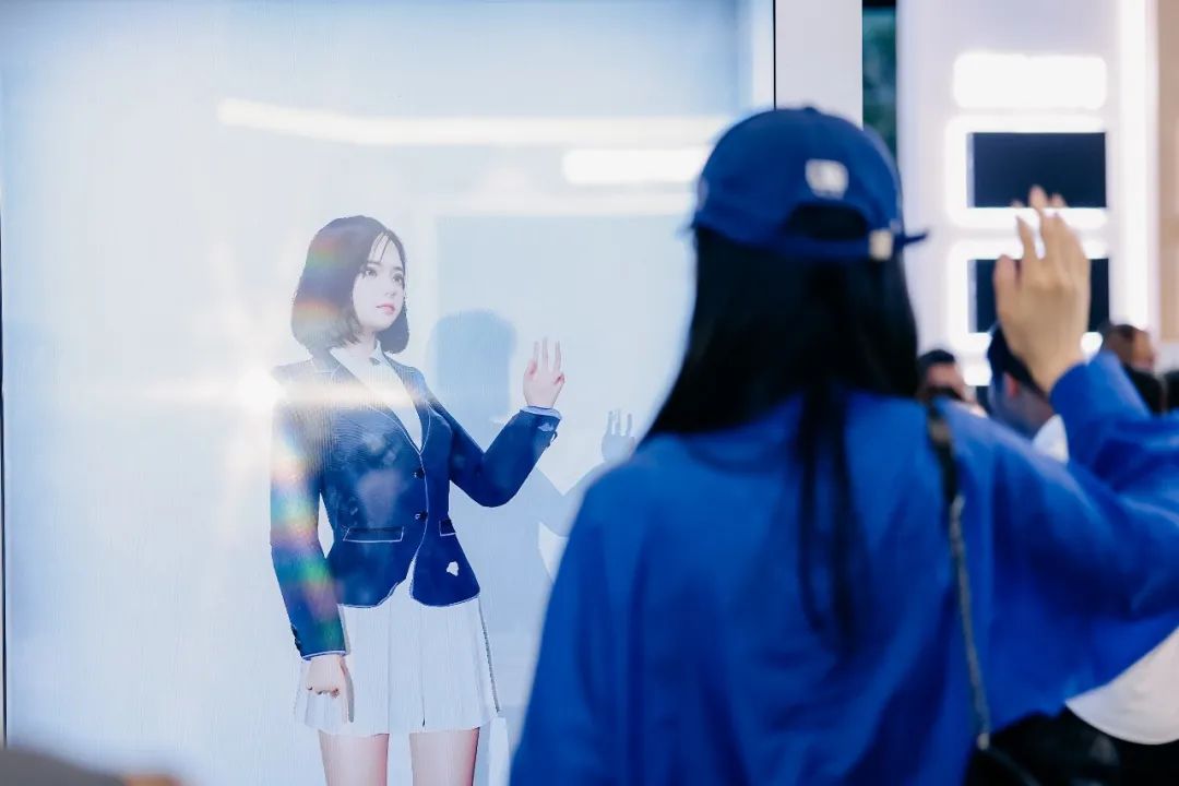 “AI+智能显示”引领未来 OD电竞新品InfoComm展大放异彩