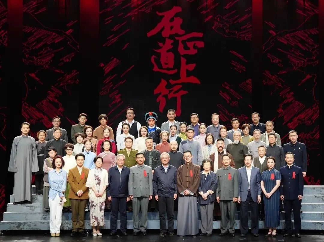 OD电竞·蓝硕以科技赋能话剧《在正道上行》圆满上演